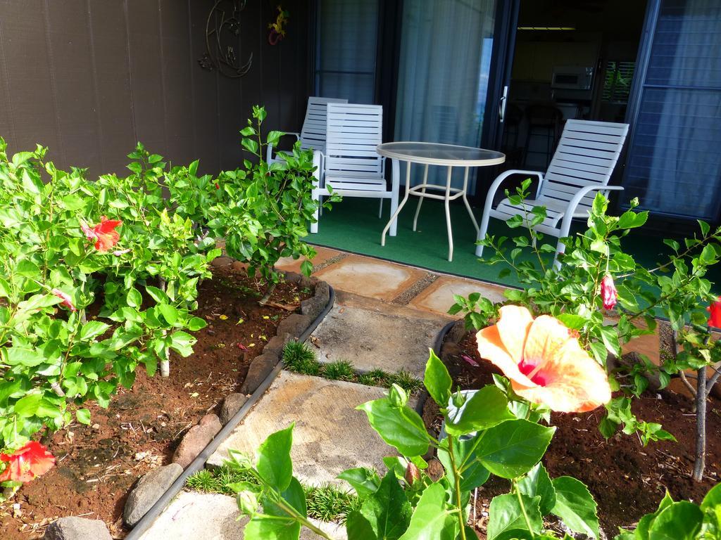 Mahina Surf 220 By Redawning Aparthotel Lahaina Exteriör bild