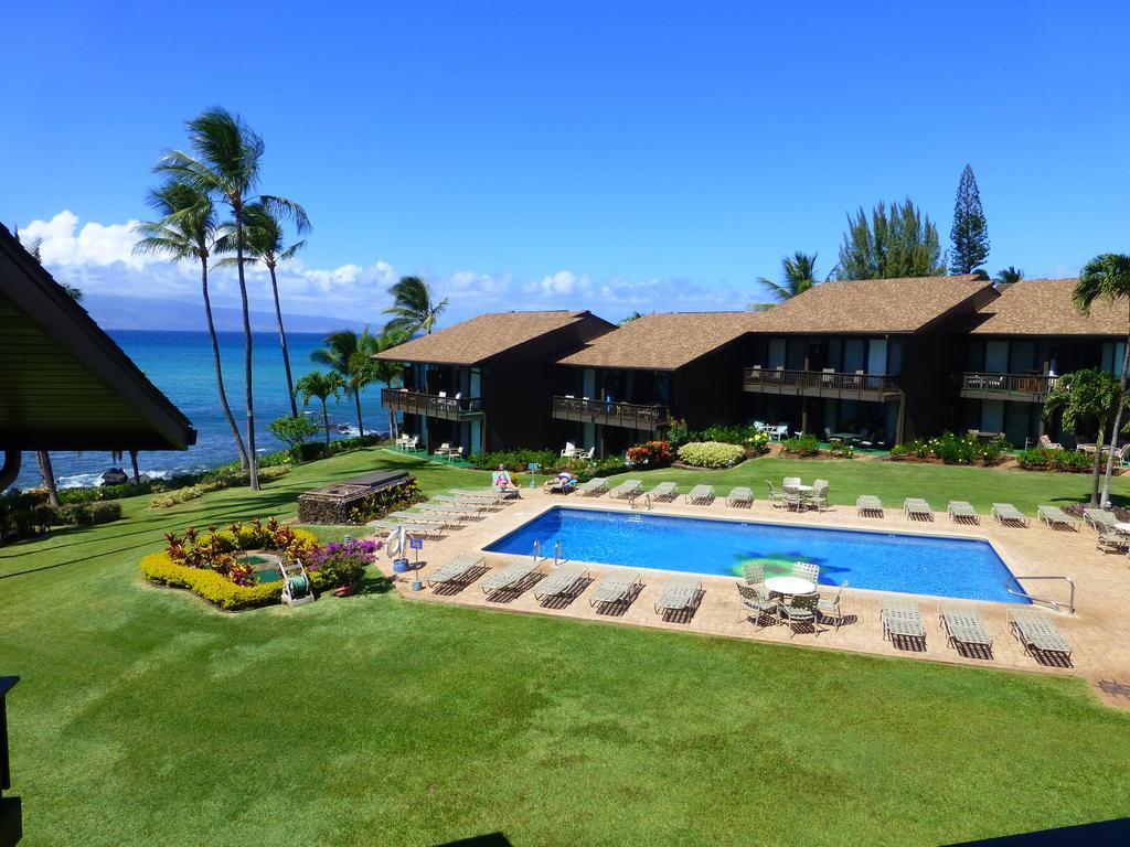 Mahina Surf 220 By Redawning Aparthotel Lahaina Exteriör bild