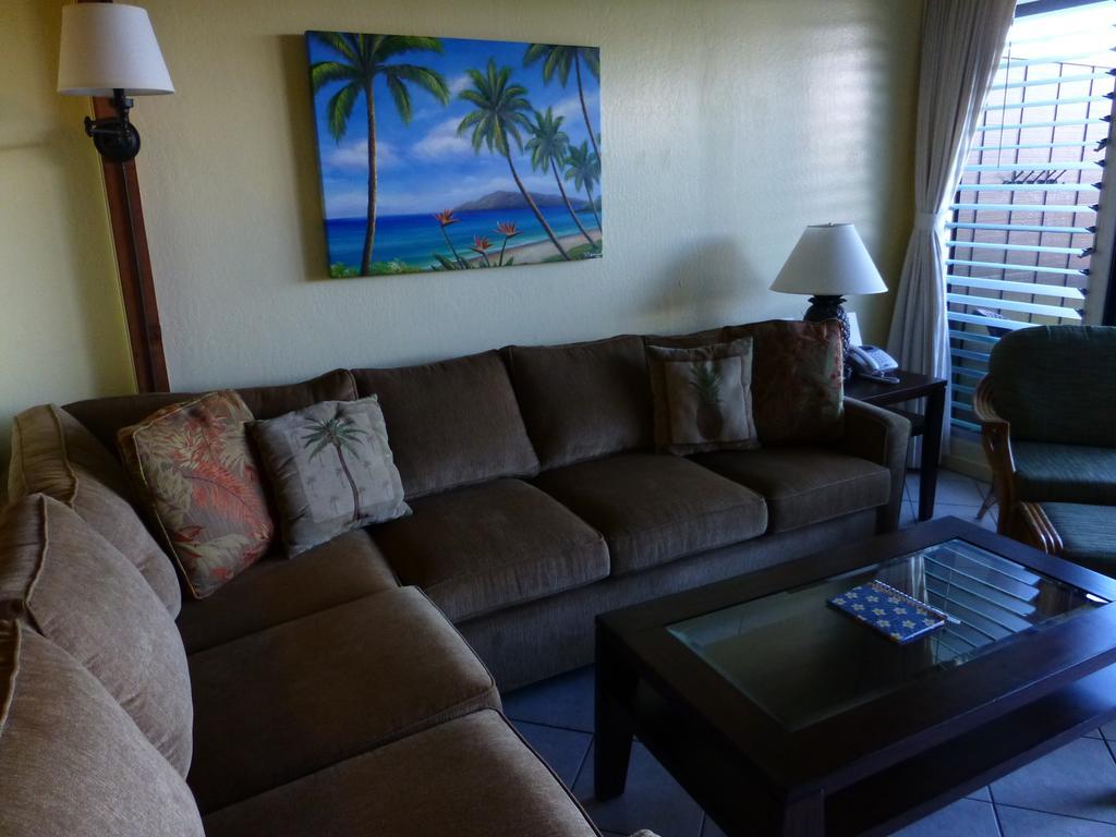Mahina Surf 220 By Redawning Aparthotel Lahaina Exteriör bild