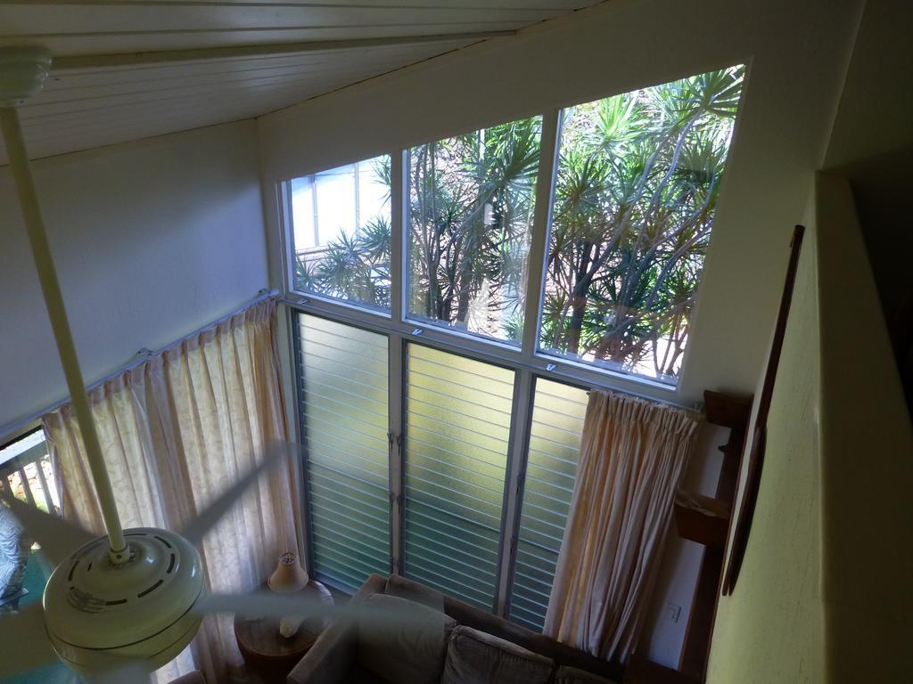 Mahina Surf 220 By Redawning Aparthotel Lahaina Exteriör bild