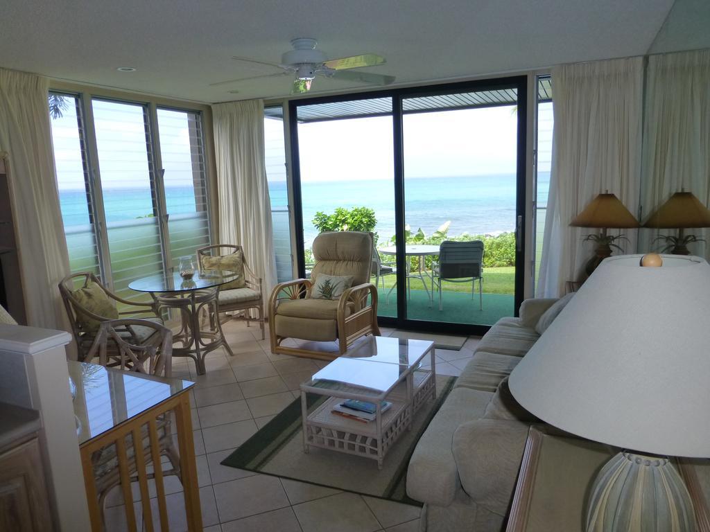 Mahina Surf 220 By Redawning Aparthotel Lahaina Exteriör bild