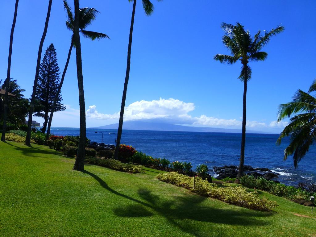 Mahina Surf 220 By Redawning Aparthotel Lahaina Exteriör bild